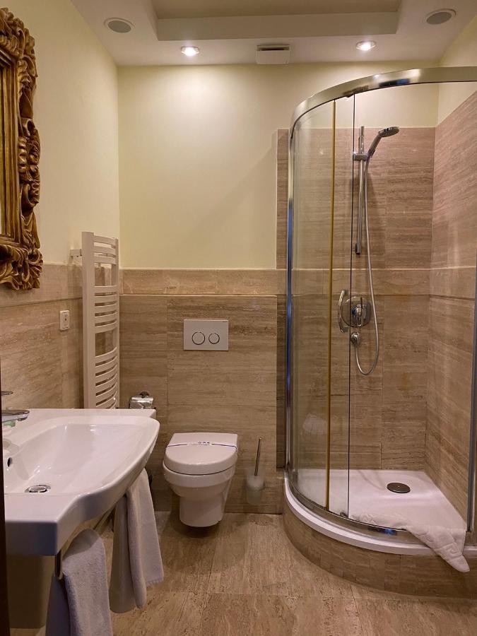 Delice Hotel ลวีฟ ภายนอก รูปภาพ