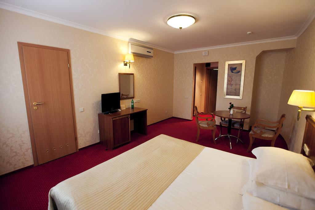 Delice Hotel ลวีฟ ภายนอก รูปภาพ