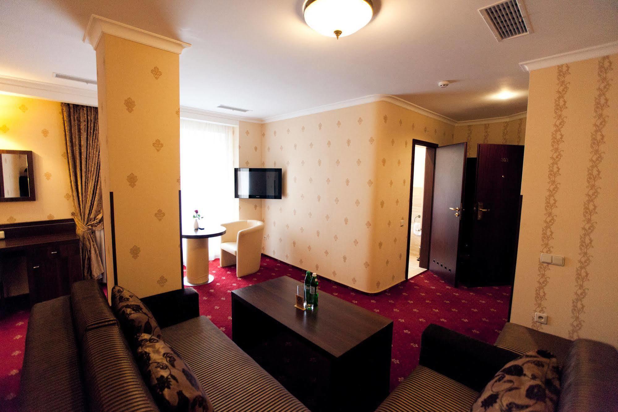 Delice Hotel ลวีฟ ภายนอก รูปภาพ