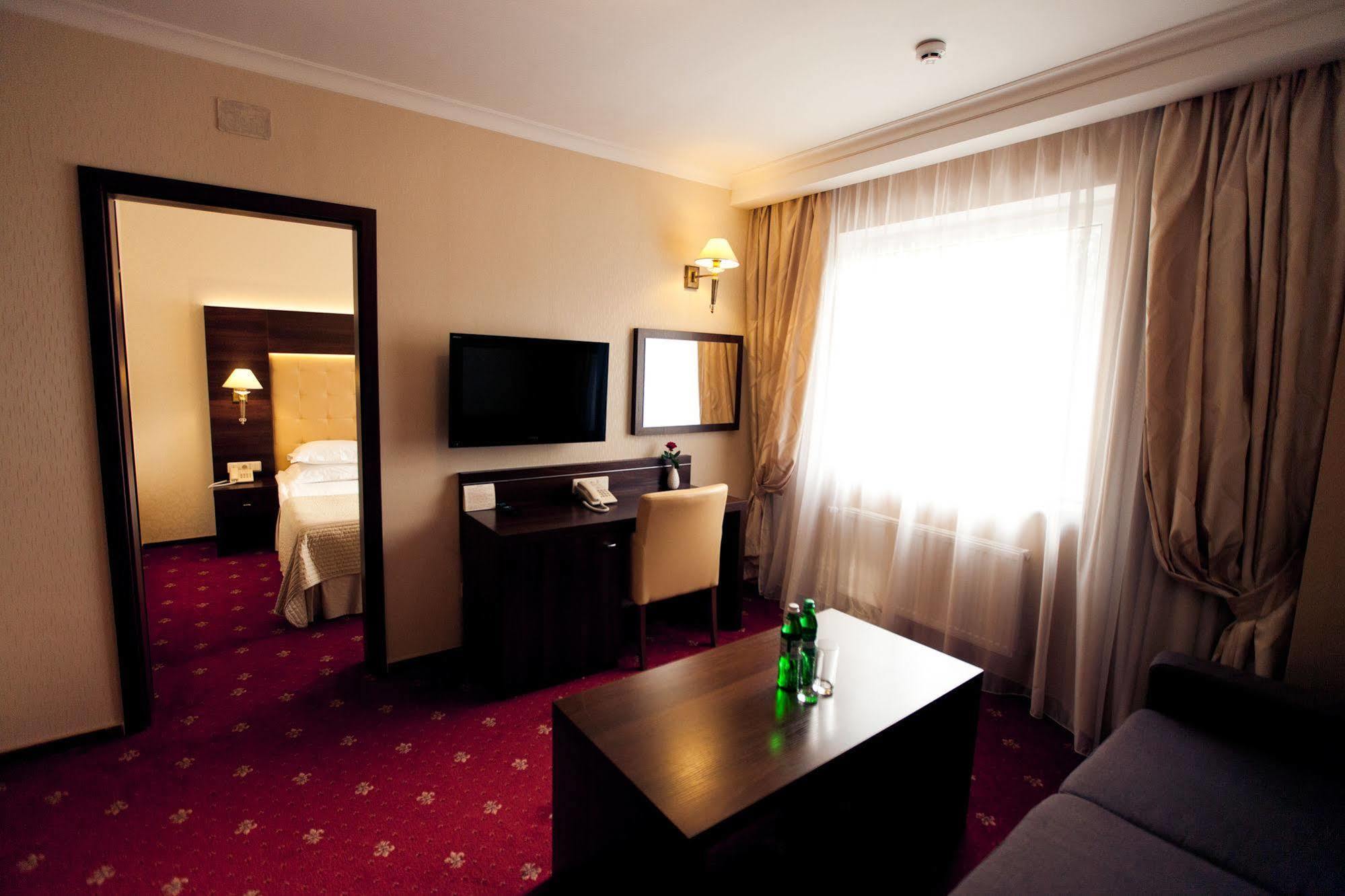 Delice Hotel ลวีฟ ภายนอก รูปภาพ