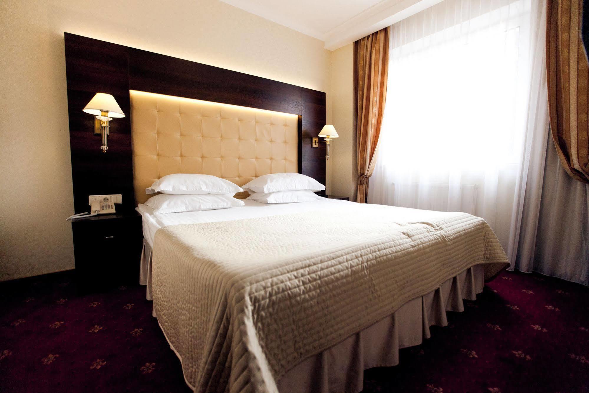 Delice Hotel ลวีฟ ภายนอก รูปภาพ