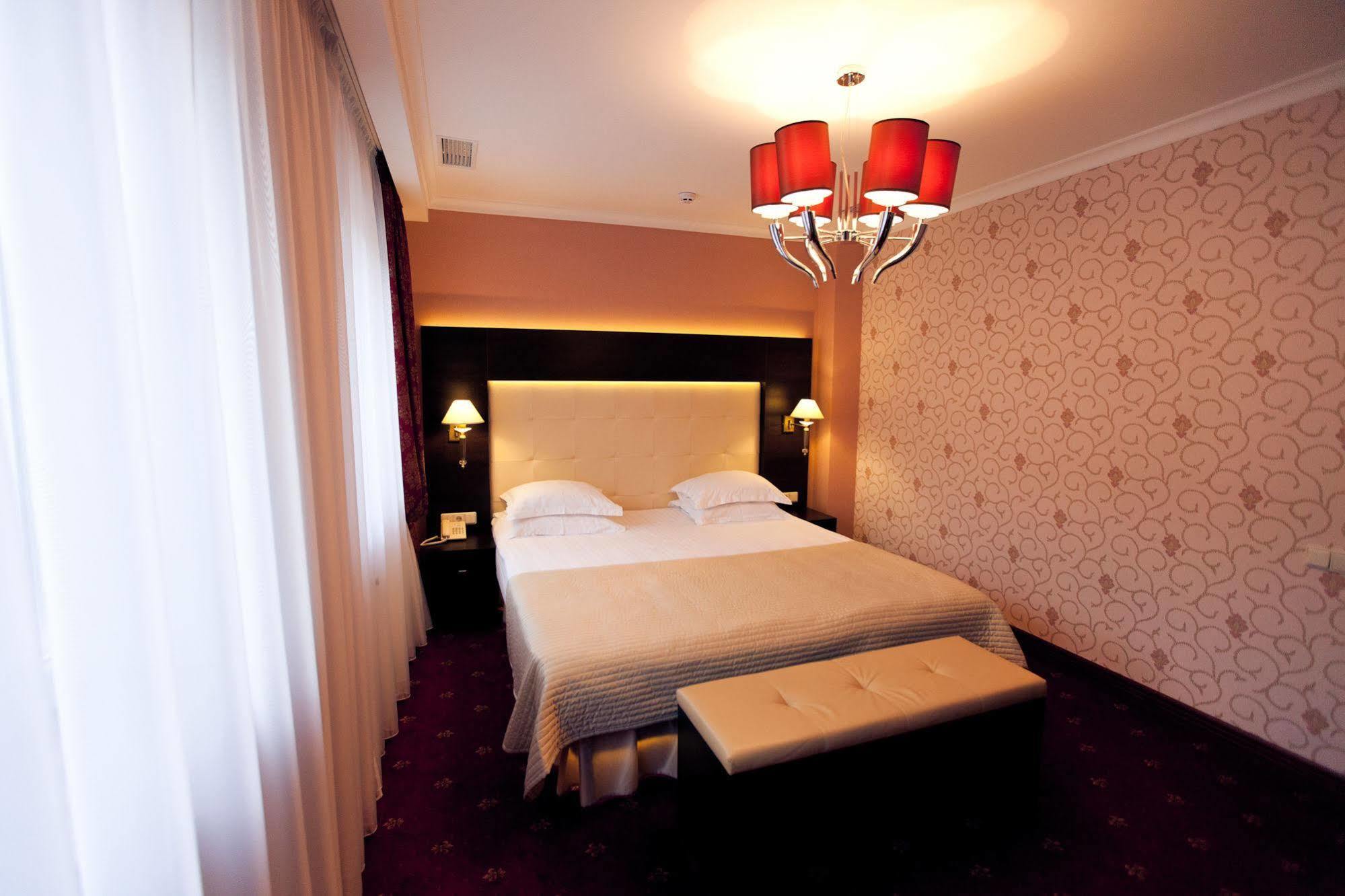 Delice Hotel ลวีฟ ภายนอก รูปภาพ