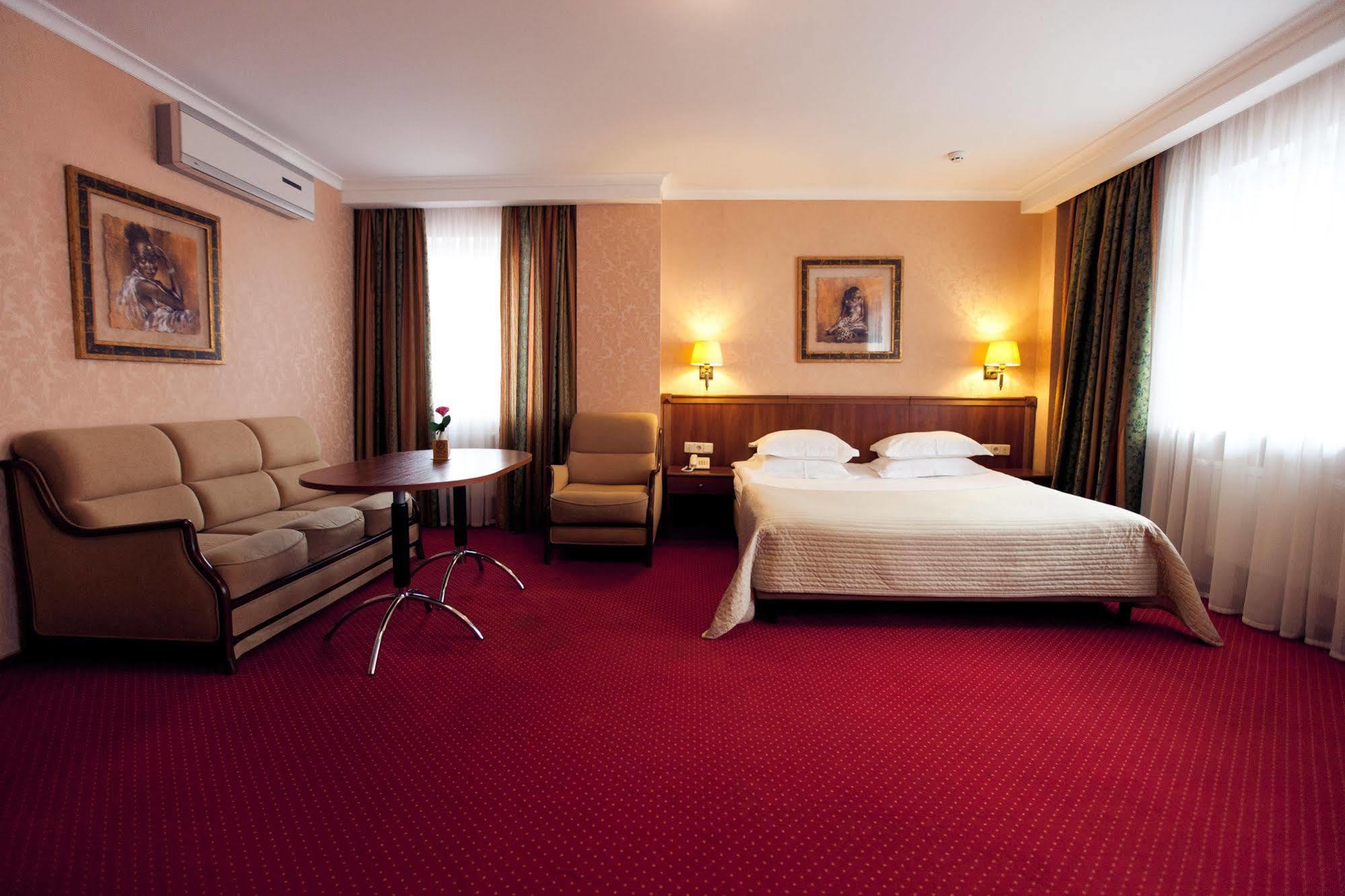 Delice Hotel ลวีฟ ภายนอก รูปภาพ